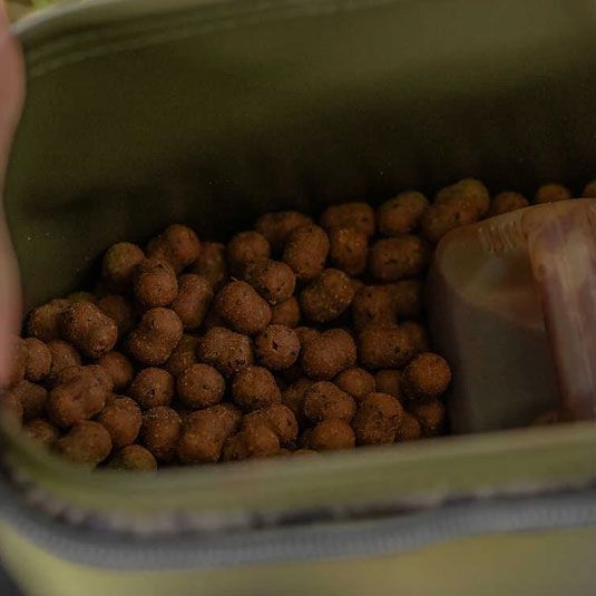 Geanta Avid Carp Stormshield EVA Compact Caddy